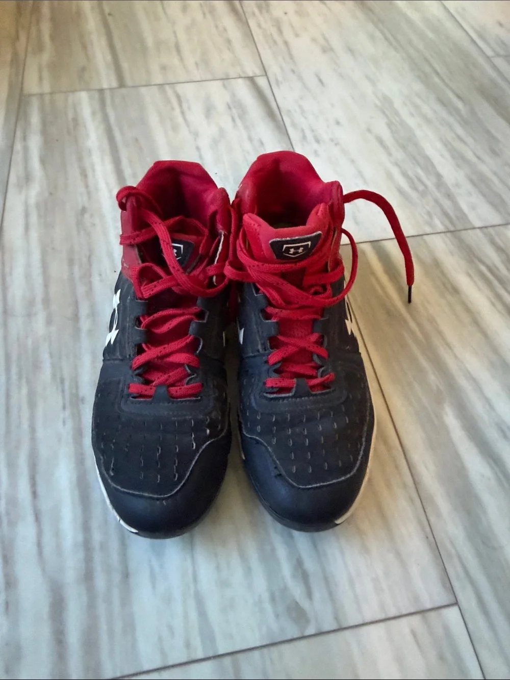 Under Armour Youth Black and Red High-Top football cleats boys size 6